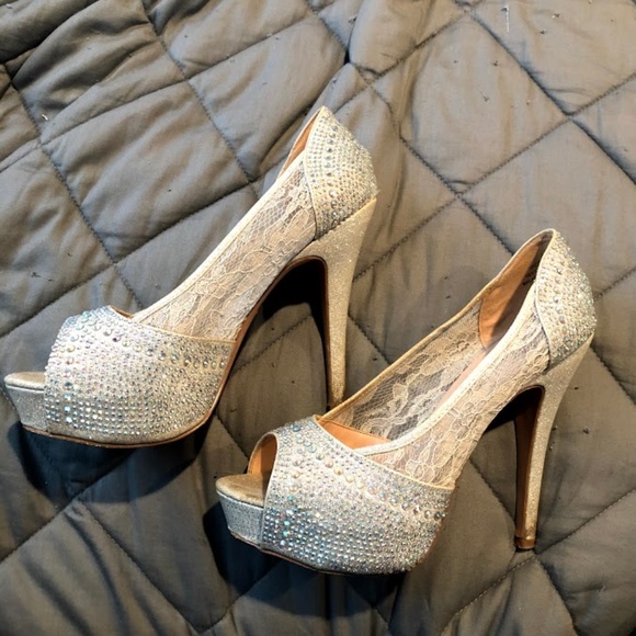 De Blossom Collection Heels (5 in.) - Picture 6 of 8